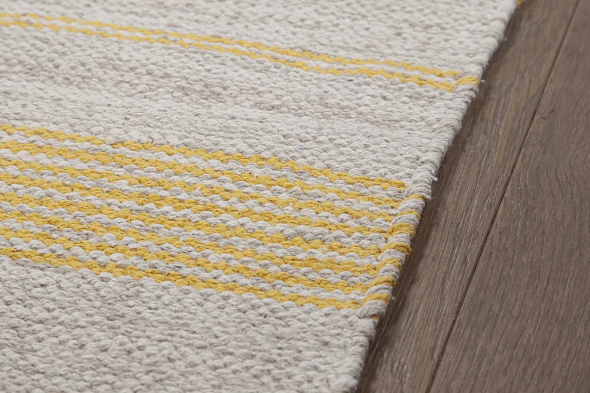 Outlet Miliboo Alfombra rectangular beige con rayas amarillas 50 x 80 cm CABOURG