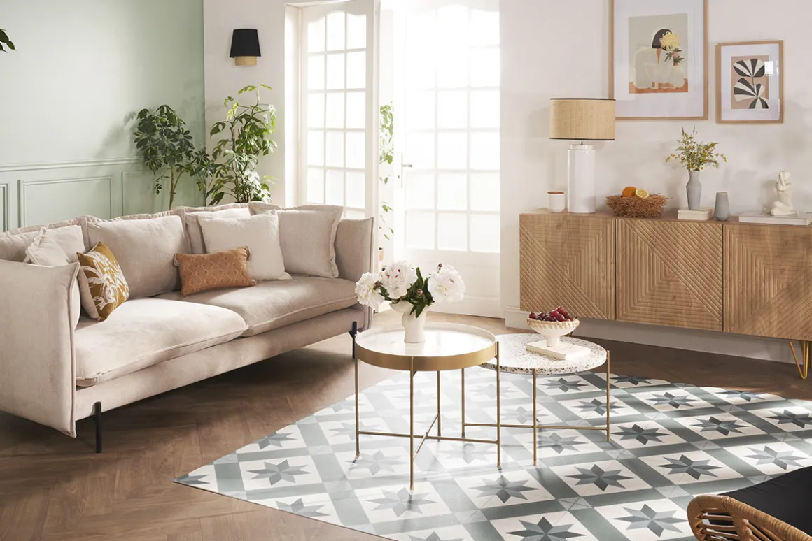 Sale Miliboo Aparador de diseño de madera de roble claro con grabados y metal dorado 3 puertas 160 cm OZEN