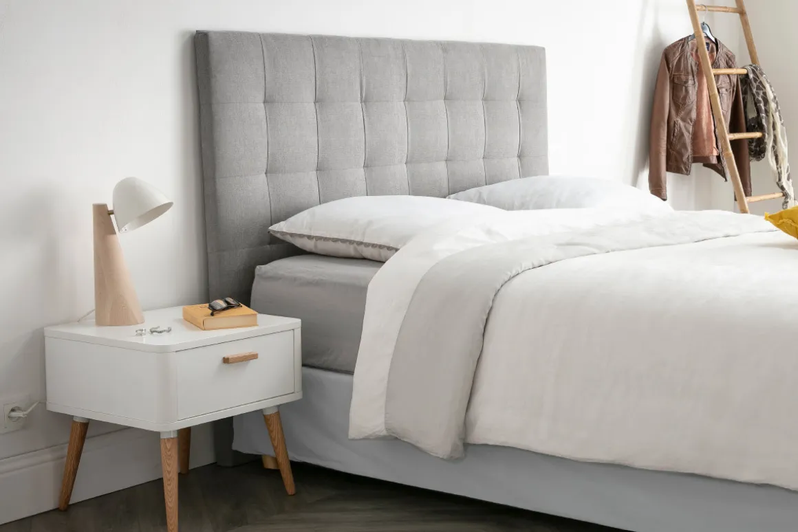Discount Miliboo Cabecero en tejido gris 160 cm HALCIONA
