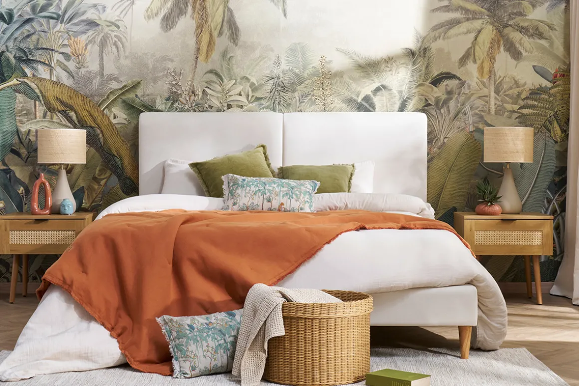 Store Miliboo Cama de 2 plazas 160 x 200 cm de tela beige y madera clara SALOME