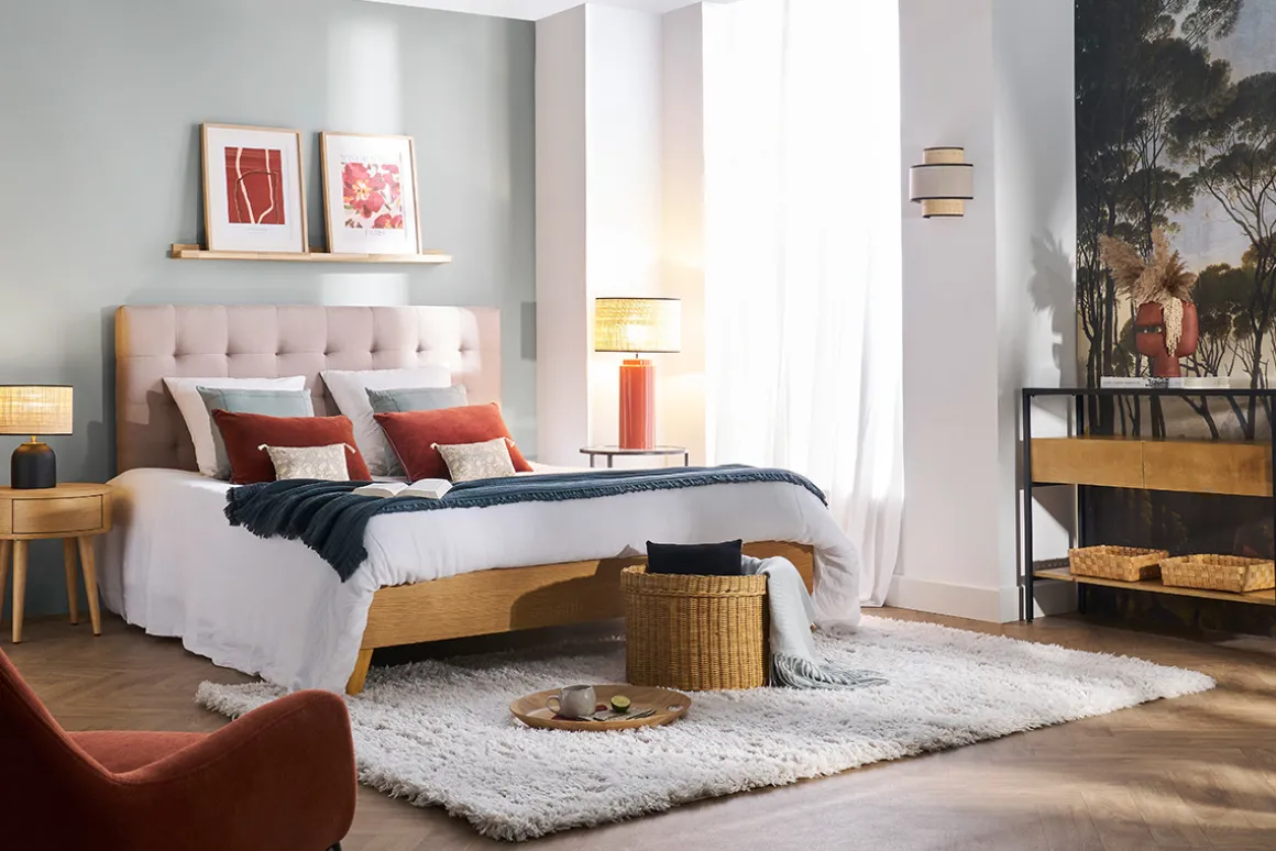 Store Miliboo Consola de madera maciza de mango y tablero de cristal con 2 cajones 100 cm SITA