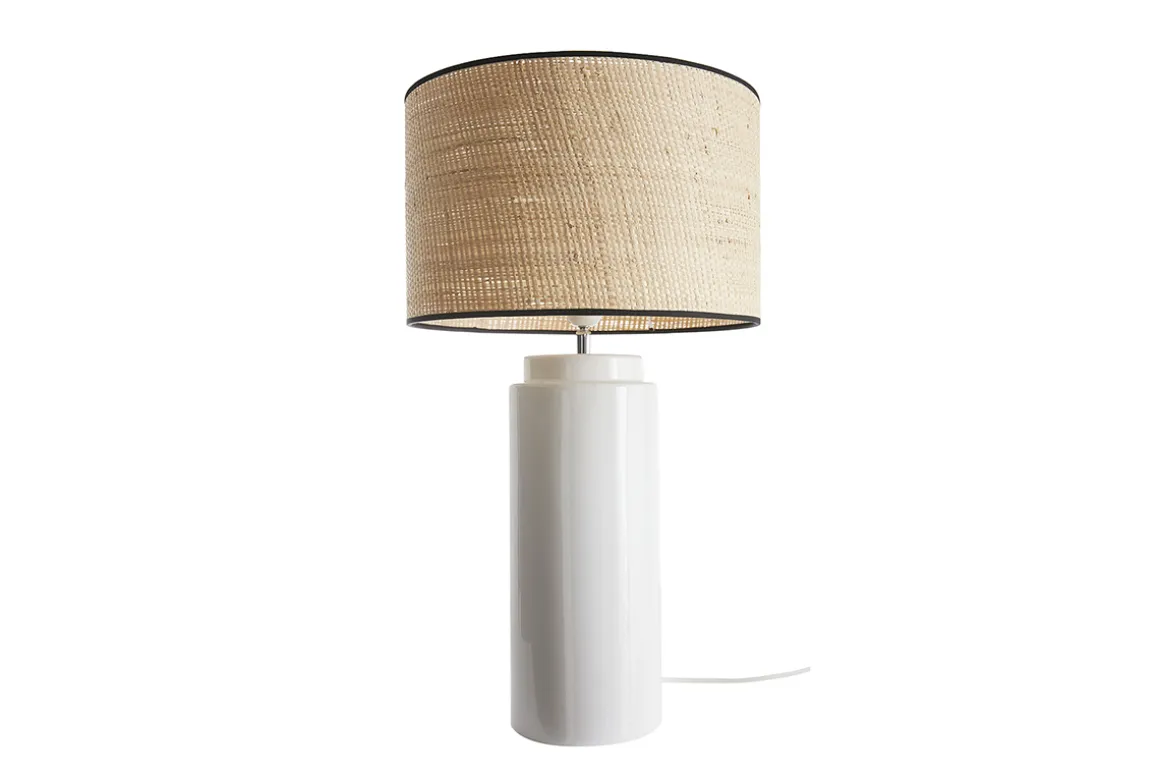 Shop Miliboo Lámpara de mesa de cerámica esmaltada blanca con pantalla de rafia natural 64 cm MAJES