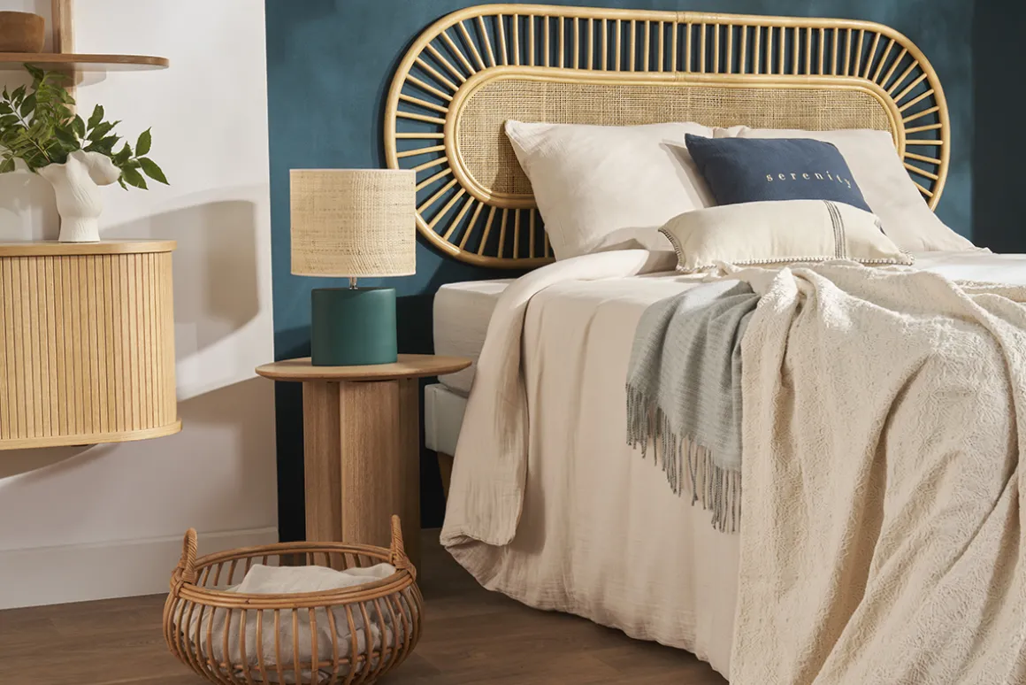 Clearance Miliboo Mesa auxiliar de madera clara HOLLEN