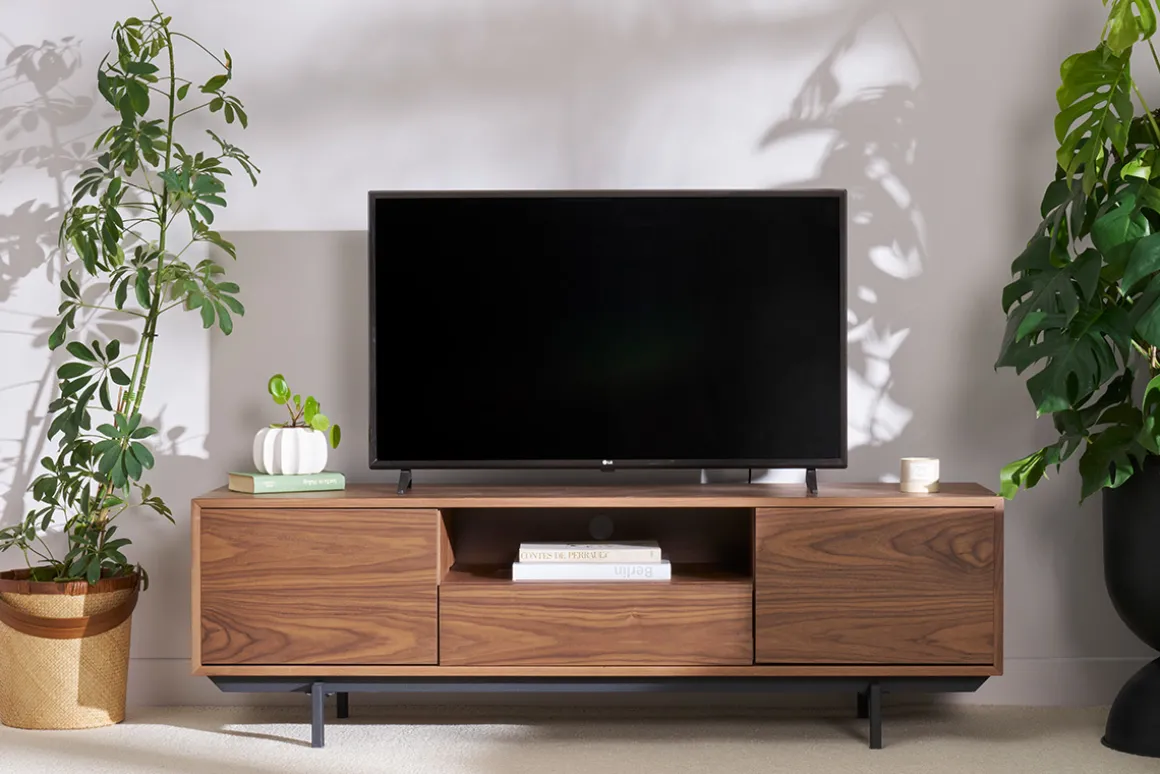 Fashion Miliboo Mueble de TV acabado en roble con nicho abierto L160 cm MANNY