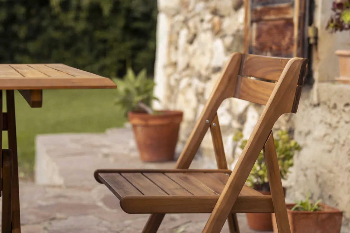 Store Miliboo Set de 2 sillas de jardín plegables de madera maciza DIEGO