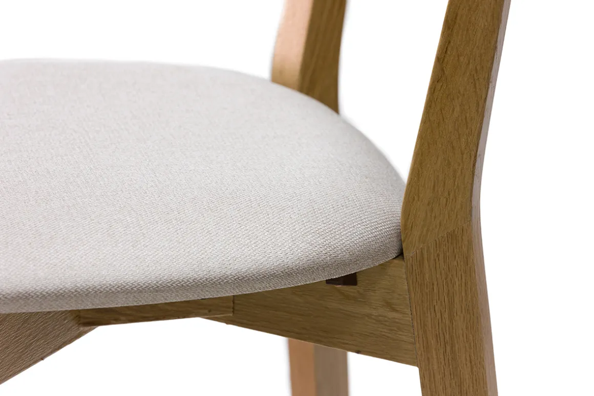 Shop Miliboo Set de 2 taburetes de cocina de madera de roble clara y tejido beige 65 cm LUCIA