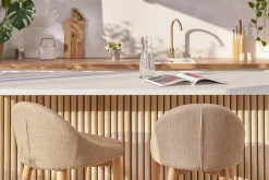 Outlet Miliboo Set de 2 taburetes de cocina nórdicos de tela beige y fresno macizo 66 cm DALIA