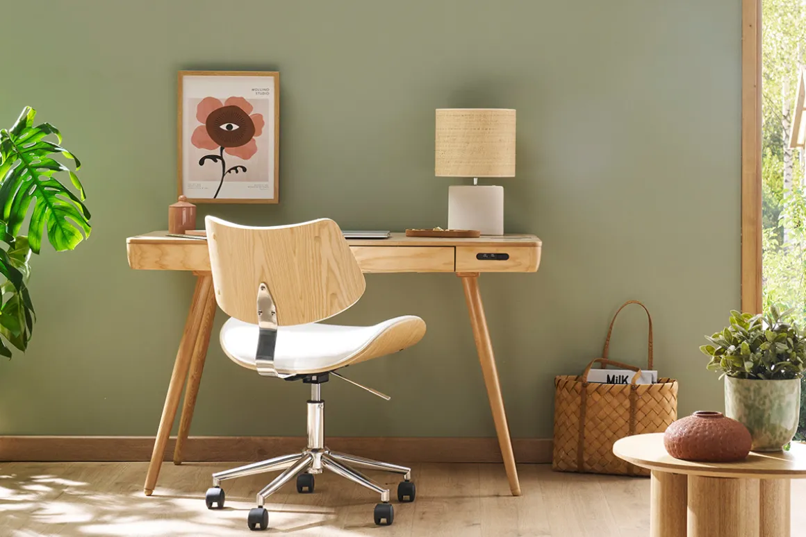 Online Miliboo Silla de oficina de diseño negra con ruedas, madera de nogal oscuro y metal negro MALMO