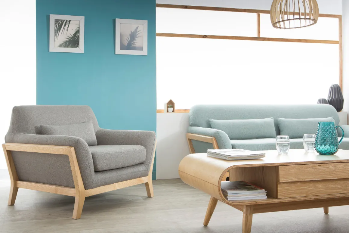 Outlet Miliboo Sillón diseño gris patas madera YOKO