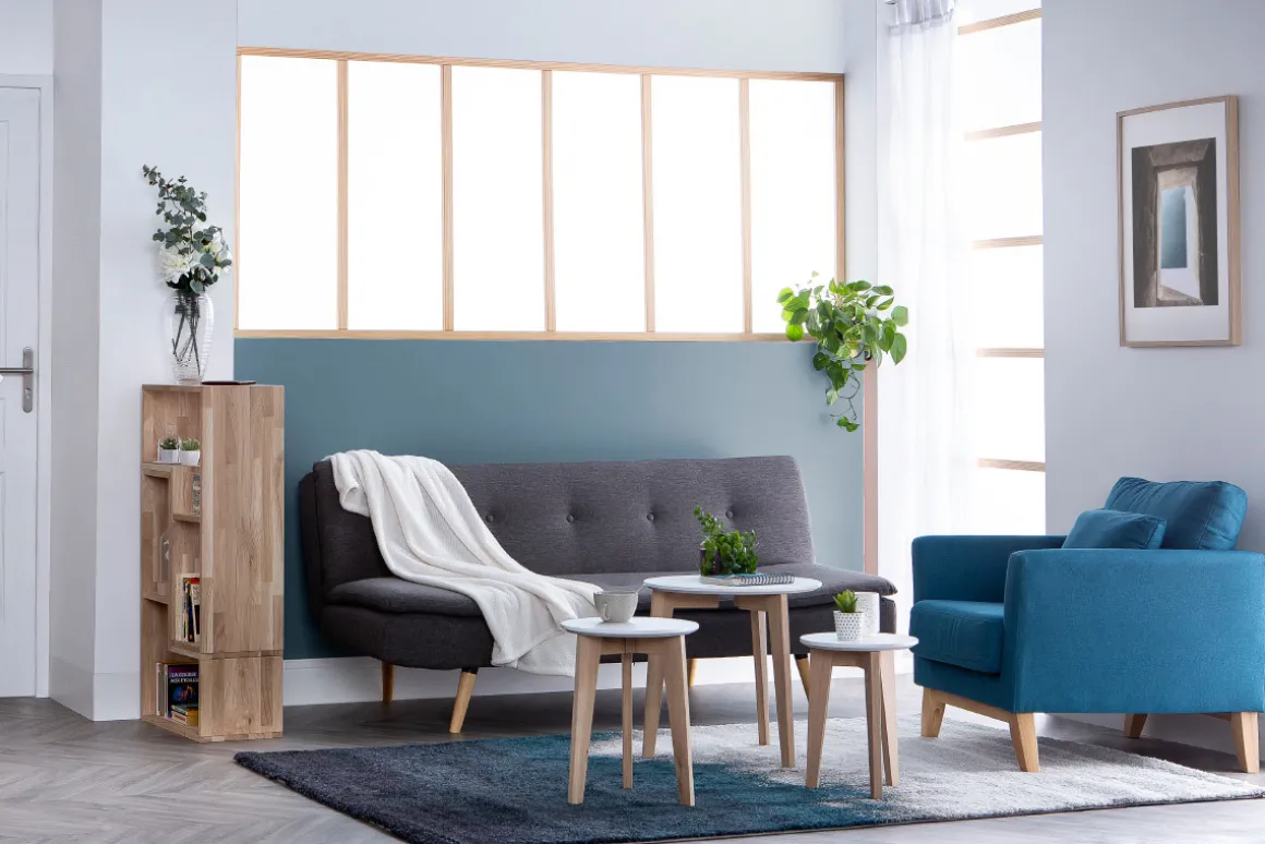 Online Miliboo Sillón nórdico azul petróleo patas madera clara OSLO