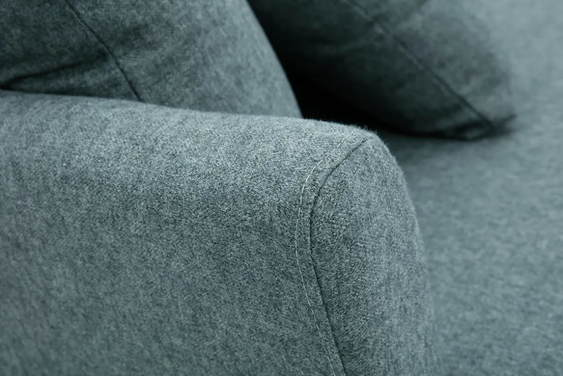 Shop Miliboo Sofá nórdico 3 plazas de tela verde grisáceo y madera clara OSLO