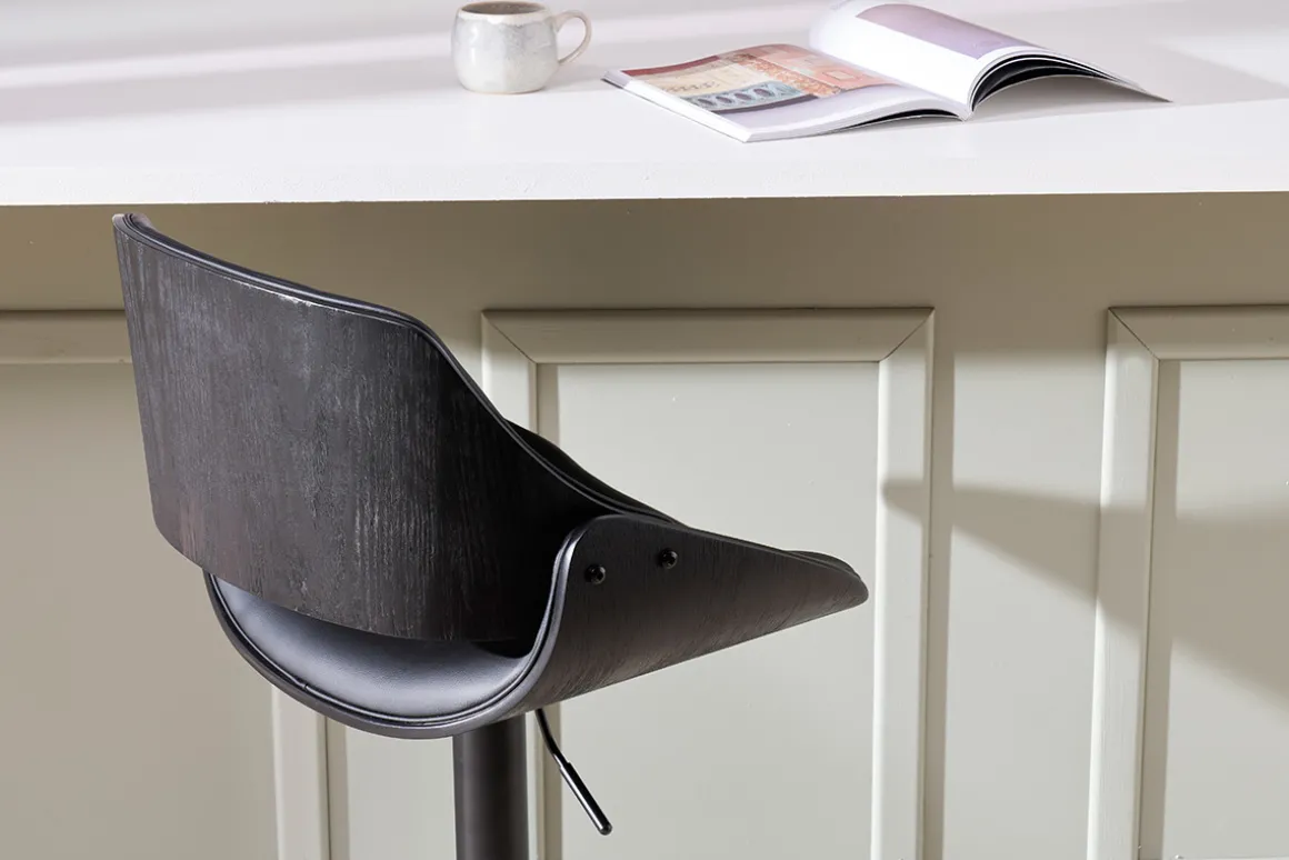 New Miliboo Taburete de cocina de diseño regulable madera y metal negro CLASH