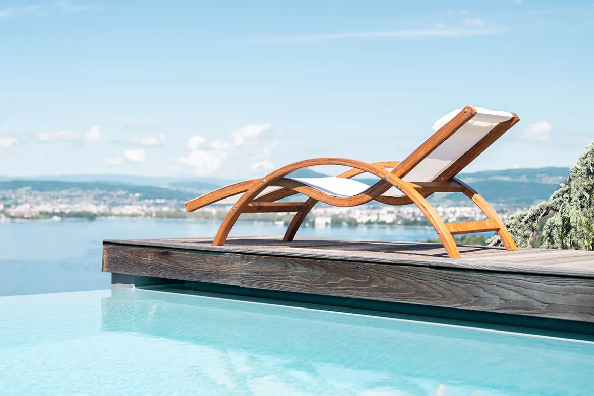 Fashion Miliboo Tumbona para el sol blanco roto BIARRITZ